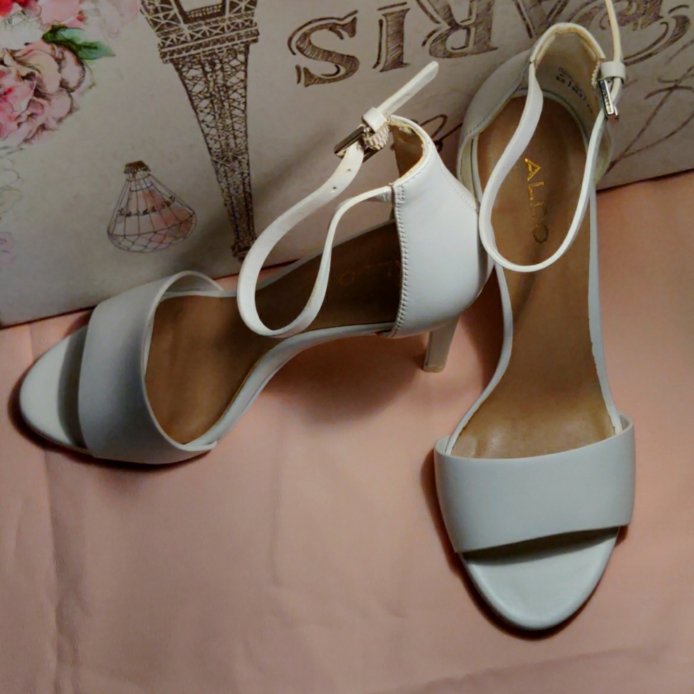 Aldo white high sandal size 5.5